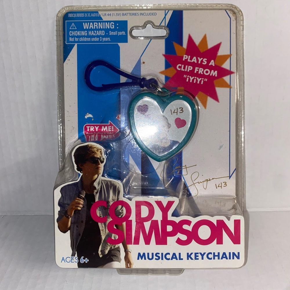NIP Cody Simpson musical keychain (needs new battery)